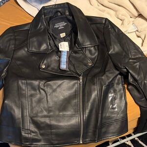 Riverside Women's Classic Black Leather Jacket